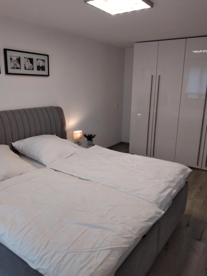 Ferienwohnung Trunk Direkt An Den Weinbergen, Parkplatz, Terrasse Mit Grill Und Lounge Roschbach المظهر الخارجي الصورة